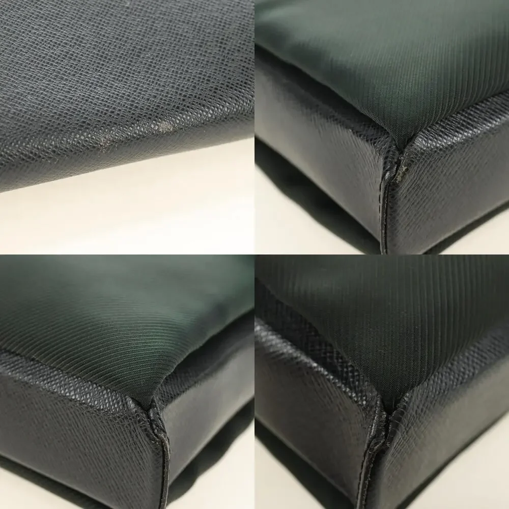 Louis Vuitton Taiga Saratov GM Shoulder Bag Black